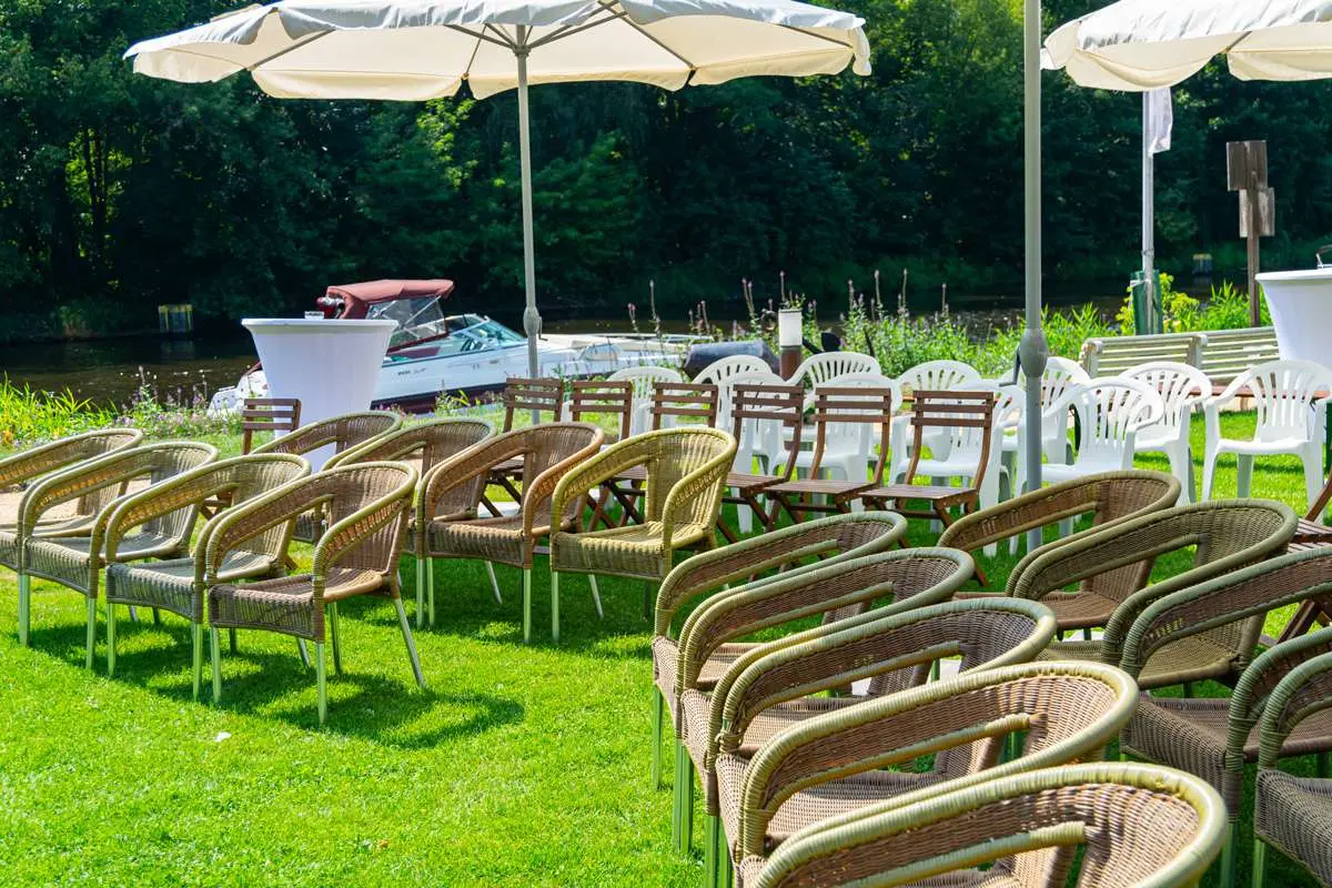 DJ Hochzeit Berlin Christian Libor – Söhnel Werft – Freie Trauung Bestuhlung DJ Hochzeit Berlin Christian Libor - Söhnel Werft - Freie Trauung Bestuhlung