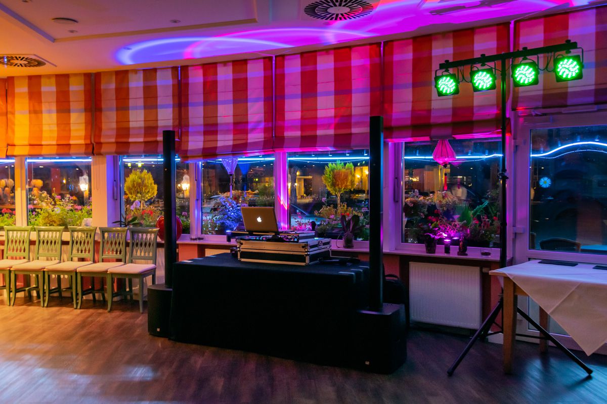 DJ Hochzeit Berlin Potsdam Brandenburg Christian Libor für Sie unterwegs Was kostet ein DJ