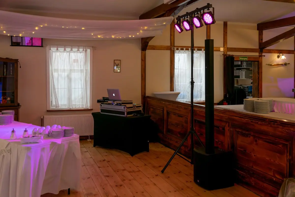 DJ Berlin Hochzeit Christian Libor – Jagdhaus Spandau – DJ Technik DJ Berlin Hochzeit Christian Libor - Jagdhaus Spandau - DJ Technik