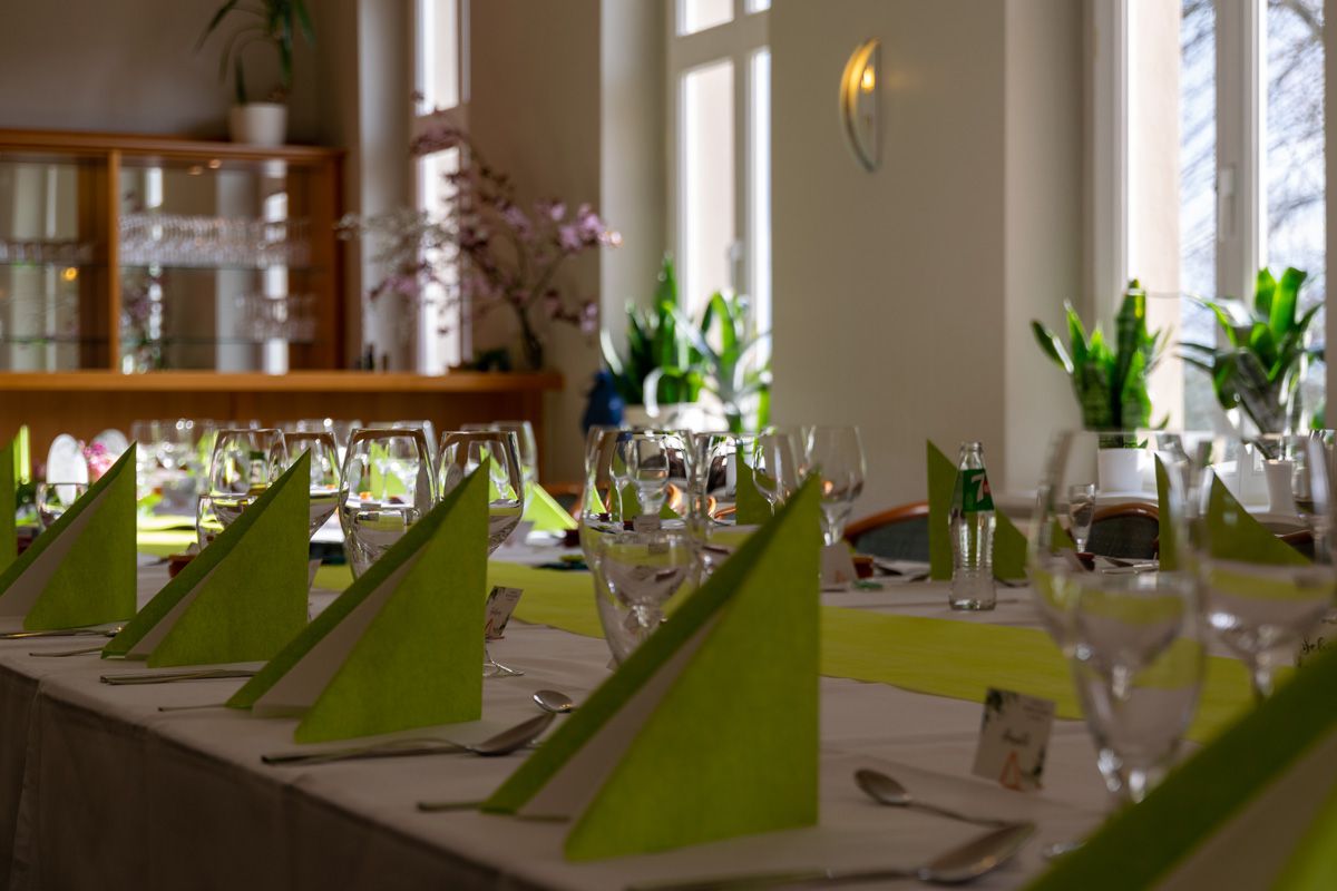 DJ Neuruppin Hochzeit – Gutshaus Gnewikow – Dekoration DJ Neuruppin Hochzeit - Gutshaus Gnewikow - Dekoration