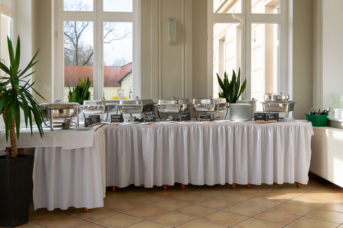 DJ Neuruppin Hochzeit – Gutshaus Gnewikow – Dinner DJ Neuruppin Hochzeit - Gutshaus Gnewikow - Dinner