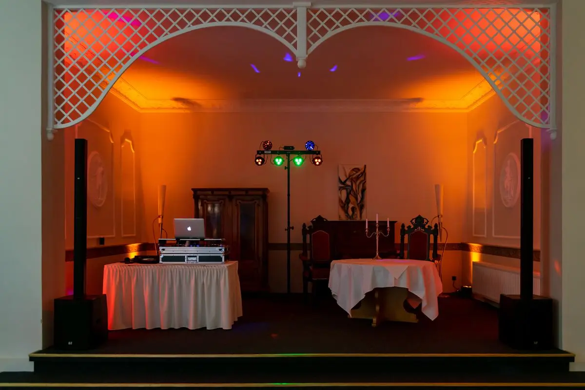 DJ Oberhavel Hochzeit Christian Libor – Landhotel Classic – Technikaufbau DJ Oberhavel Hochzeit Christian Libor - Landhotel Classic - Technikaufbau