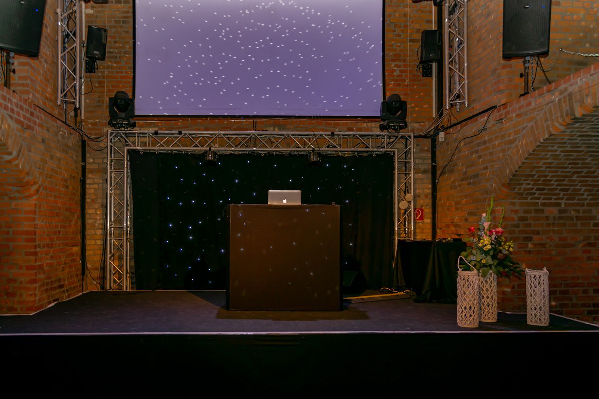 DJ Magdeburg Hochzeit Christian Libor – Festung Mark – Technik DJ Magdeburg Hochzeit Christian Libor - Festung Mark - Technik