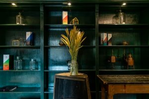 DJ Spreewald Hochzeit Christian Libor - Stork Club Whiskey - Partyraum Dekoration