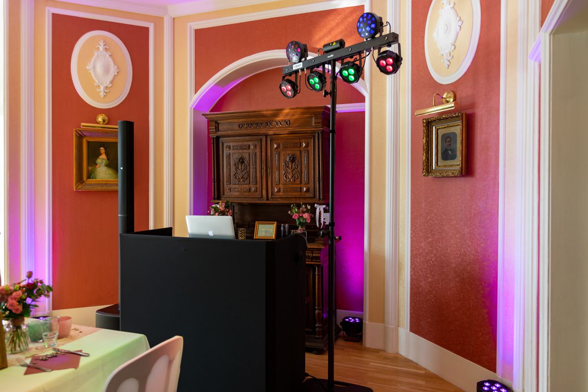 Technikpaket – DJ Hochzeit Berlin Brandenburg Christian Libor Technikpaket - DJ Hochzeit Berlin Brandenburg Christian Libor