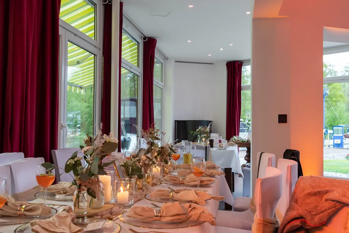 DJ Oberhavel Hochzeit Christian Libor – Marina Havelbaude – Tischdekoration DJ Oberhavel Hochzeit Christian Libor - Marina Havelbaude - Tischdekoration