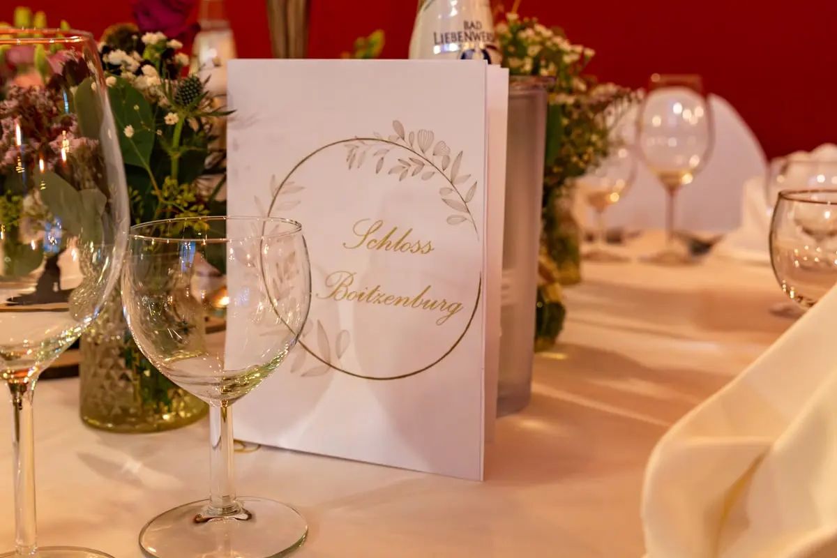 DJ Uckermark Hochzeit Christian Libor – Schloss Boitzenburg – Rot-Grüner-Salon DJ Uckermark Hochzeit Christian Libor - Schloss Boitzenburg - Rot-Grüner-Salon