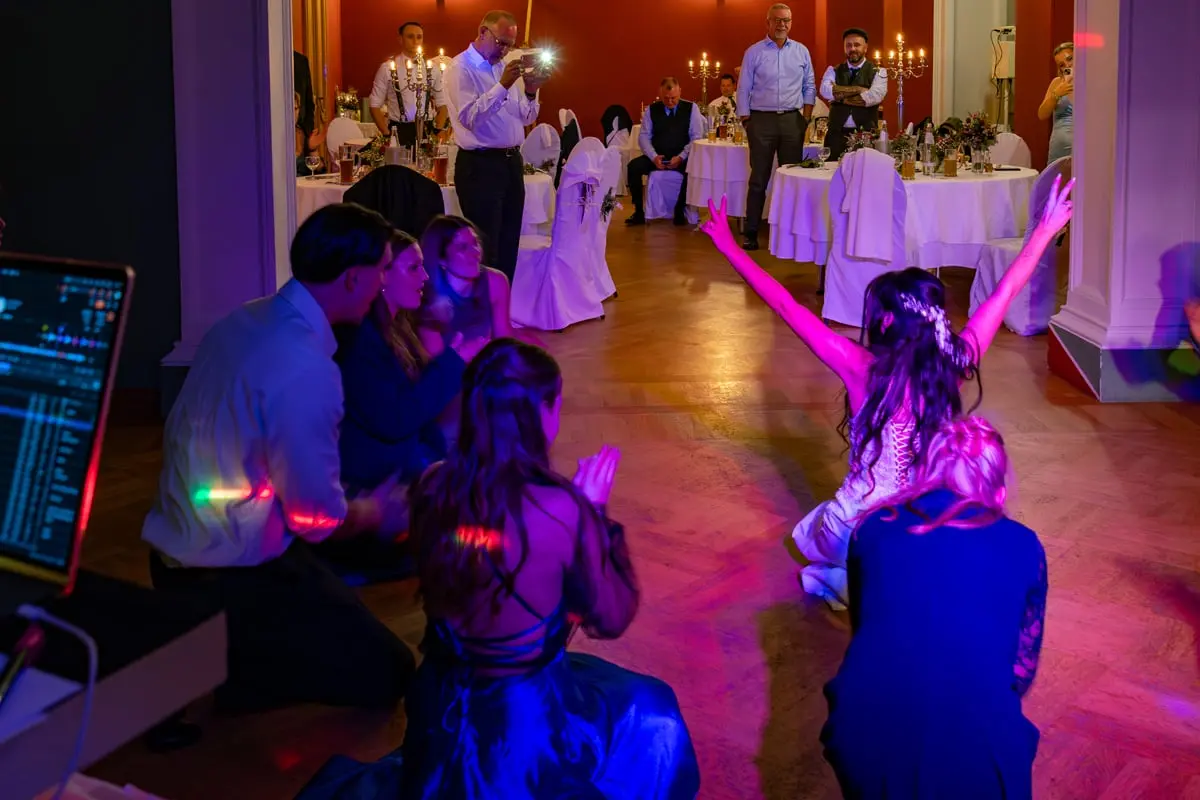 DJ Uckermark Hochzeit Christian Libor – Schloss Boitzenburg – Party DJ Uckermark Hochzeit Christian Libor - Schloss Boitzenburg - Party