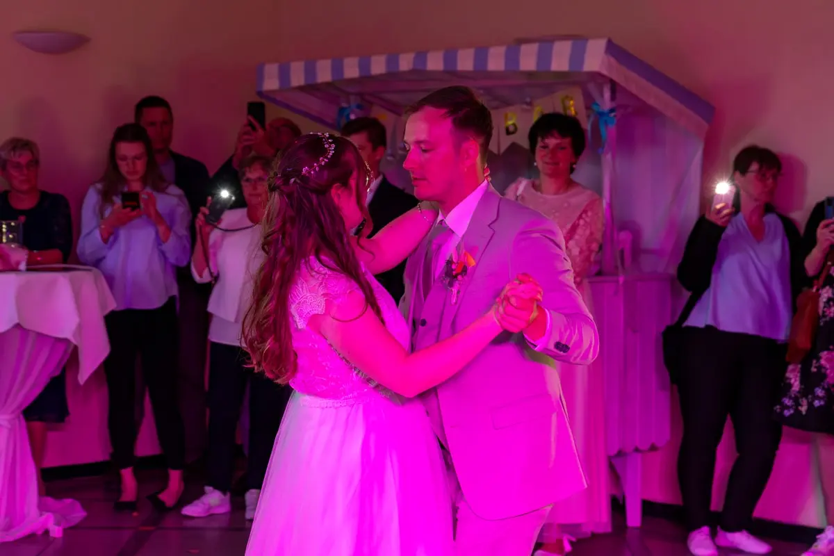 DJ Uckermark Hochzeit Christian Libor - Schloss Kröchlendorff - Hochzeitstanz