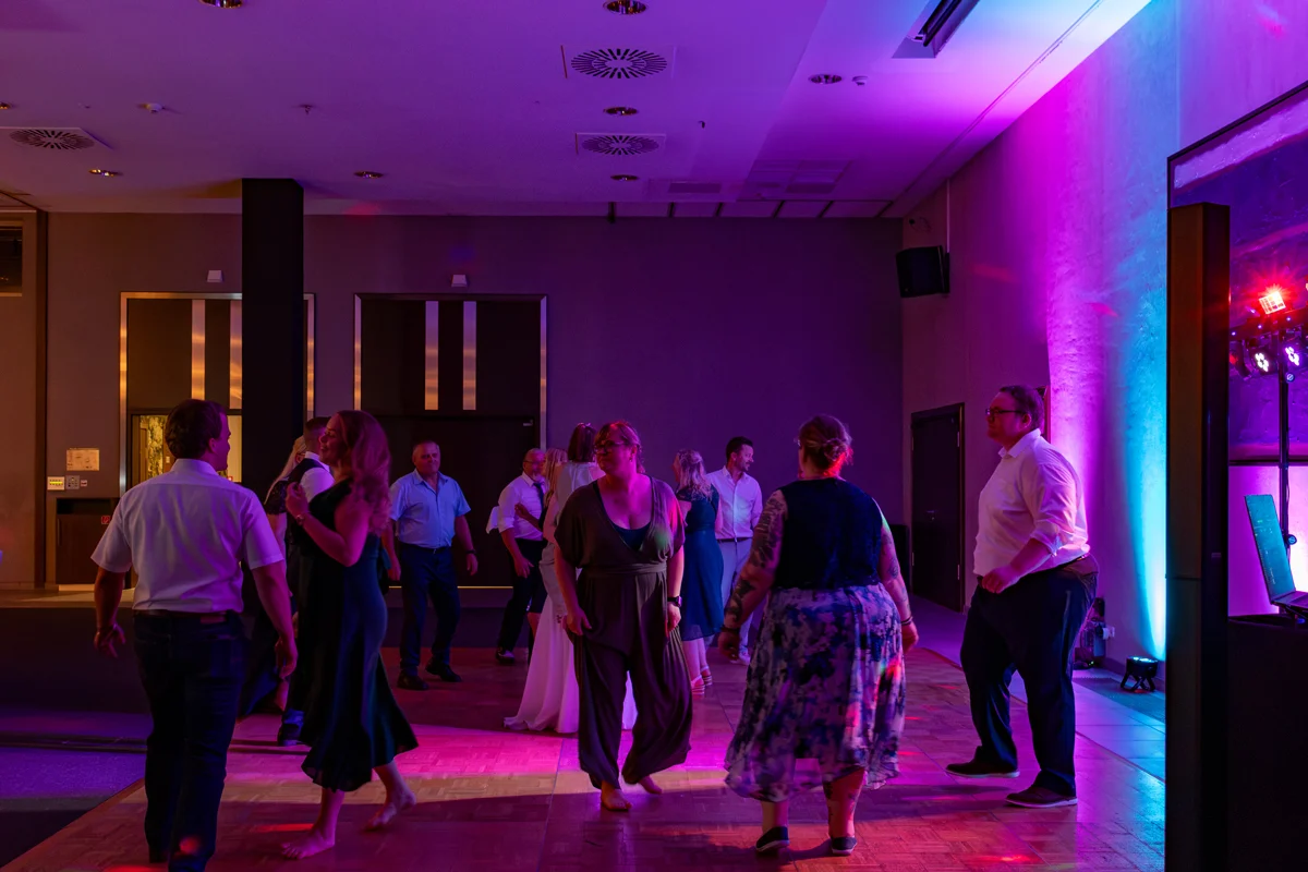 DJ Teltow Fläming Hochzeit Christian Libor – Van Der Valk Hotel Party DJ Teltow Fläming Hochzeit Christian Libor - Van Der Valk Hotel Party